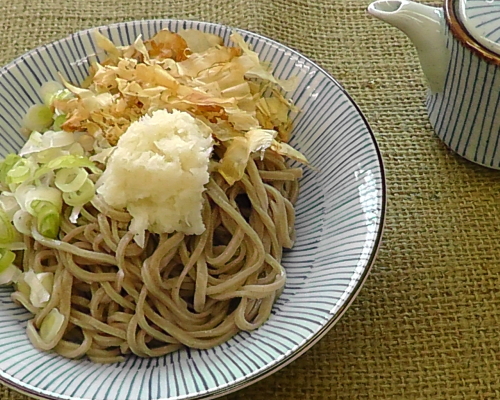 シャキッと美味しい越前おろし蕎麦で花粉対策