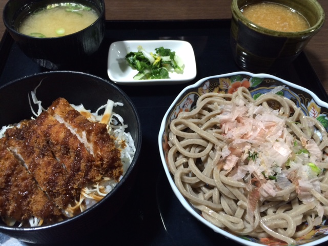 手打そば大福のおろし蕎麦とソースカツ丼のセット