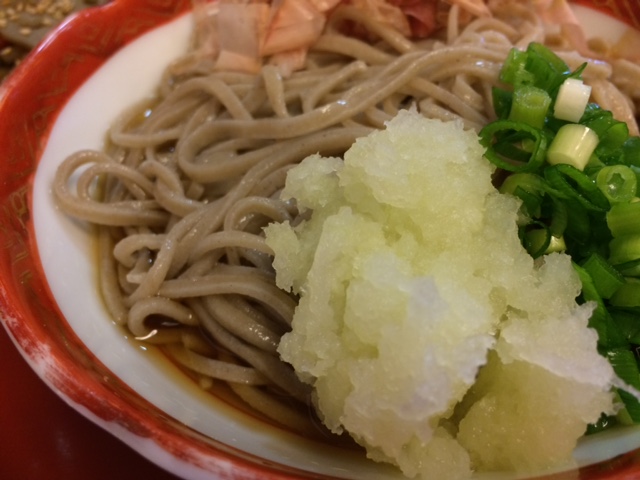 手打蕎麦そらば亭のおろし蕎麦のアップ