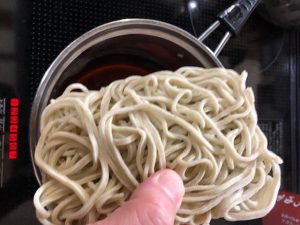 そば打ちで余ったお蕎麦を便利に冷凍保存。食べたいときに簡単調理する方法。